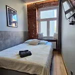 Complex Rewolucji 27 Rum i privatbostad Łódź
