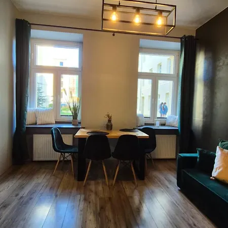 Complex Rewolucji 27