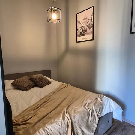 Complex Rewolucji 27