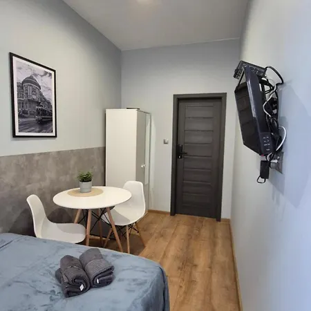 Ubytování v soukromí Complex Rewolucji 27 *