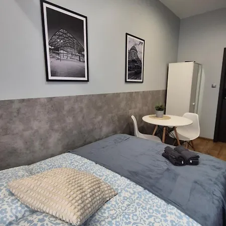 Complex Rewolucji 27 Łódź