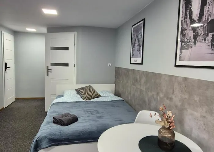 Privat bolig Complex Rewolucji 27 *