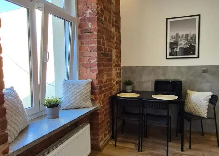 Complex Rewolucji 27 * Łódź