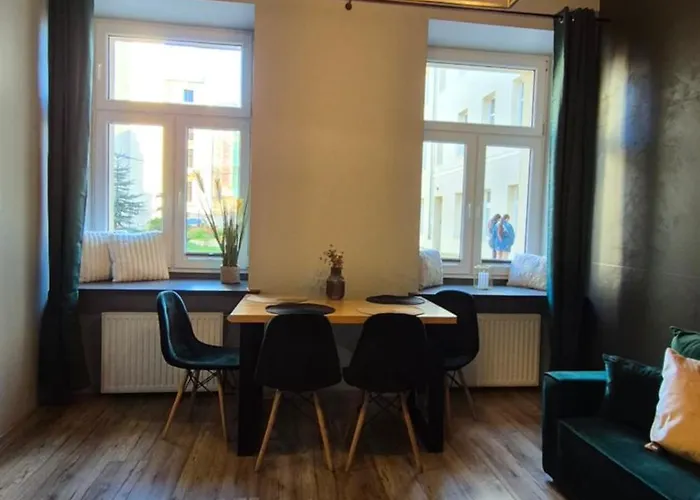 Complex Rewolucji 27