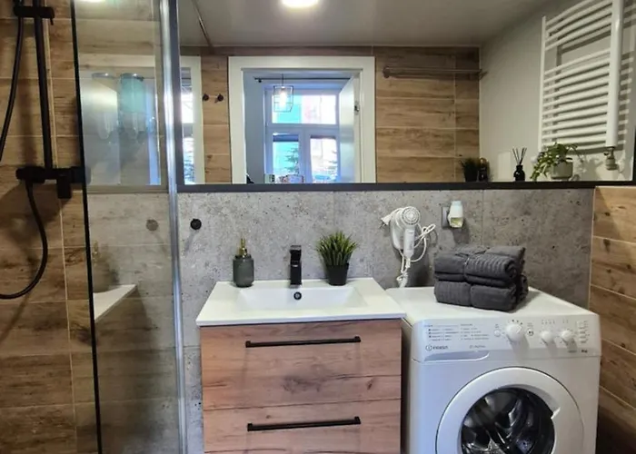 Privat bolig Complex Rewolucji 27 *